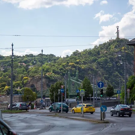 Luxurious Next To The Danube River Daire *