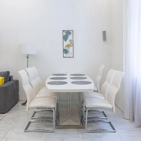 Luxurious Next To The Danube River * Budapest
