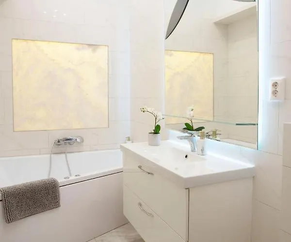 Luxurious Next To The Danube River 公寓 *