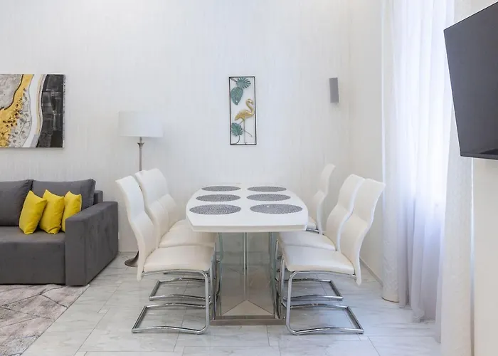 Luxurious Next To The Danube River * 布达佩斯