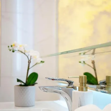 Luxurious Next To The Danube River Apartamento *