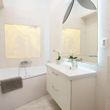 Luxurious Next To The Danube River Apartamento *